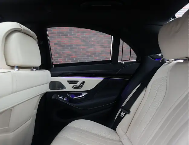 Mercedes-Benz S-Class view 27