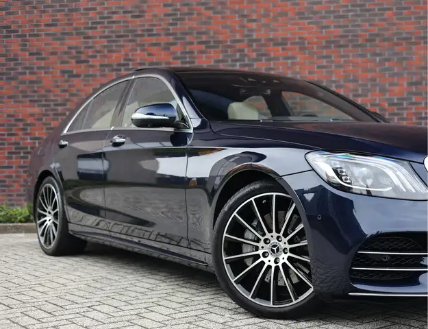 Mercedes-Benz S-Class view 5