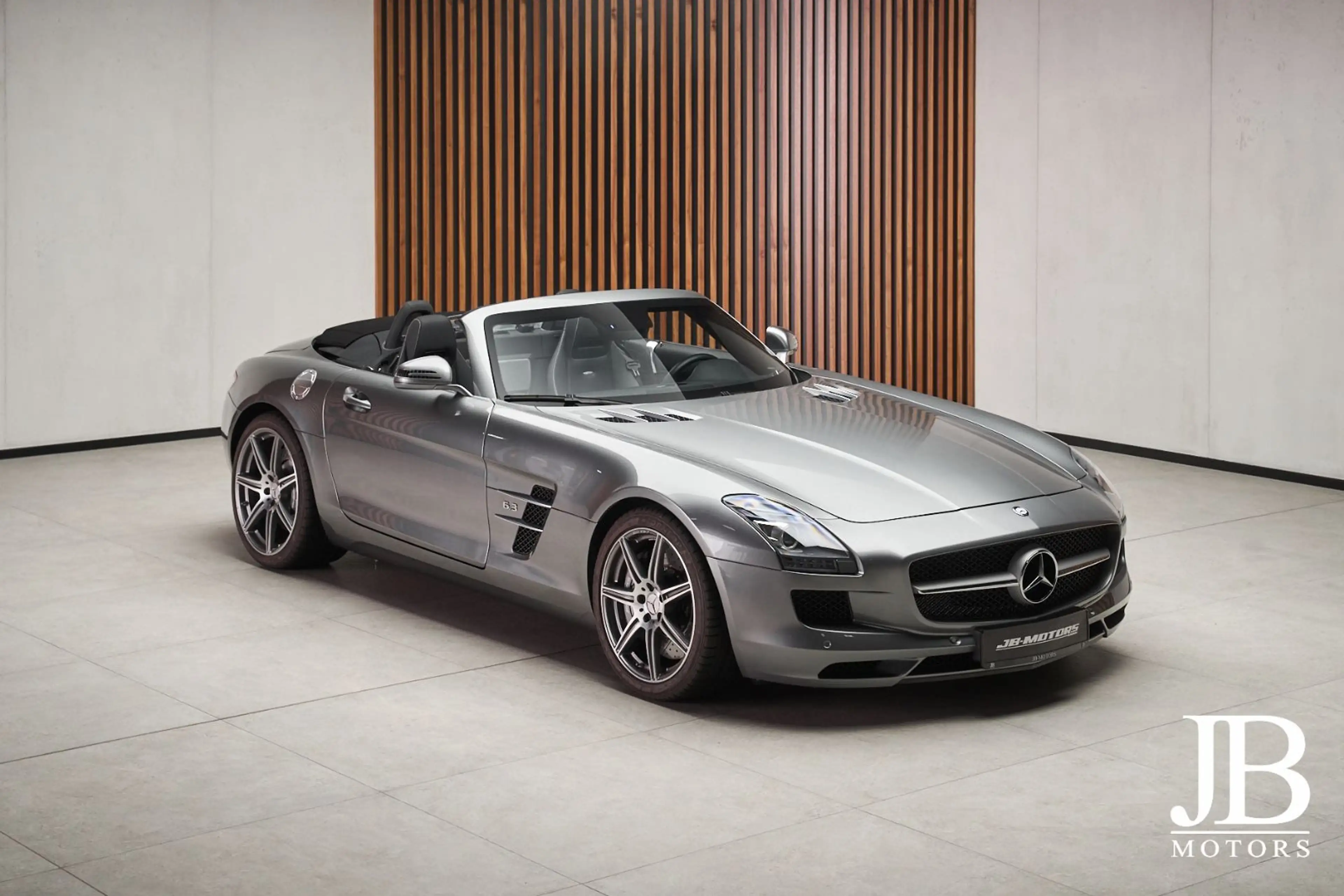 Mercedes-Benz SLS Roadster Deutsch B&O Airscarf Carbon