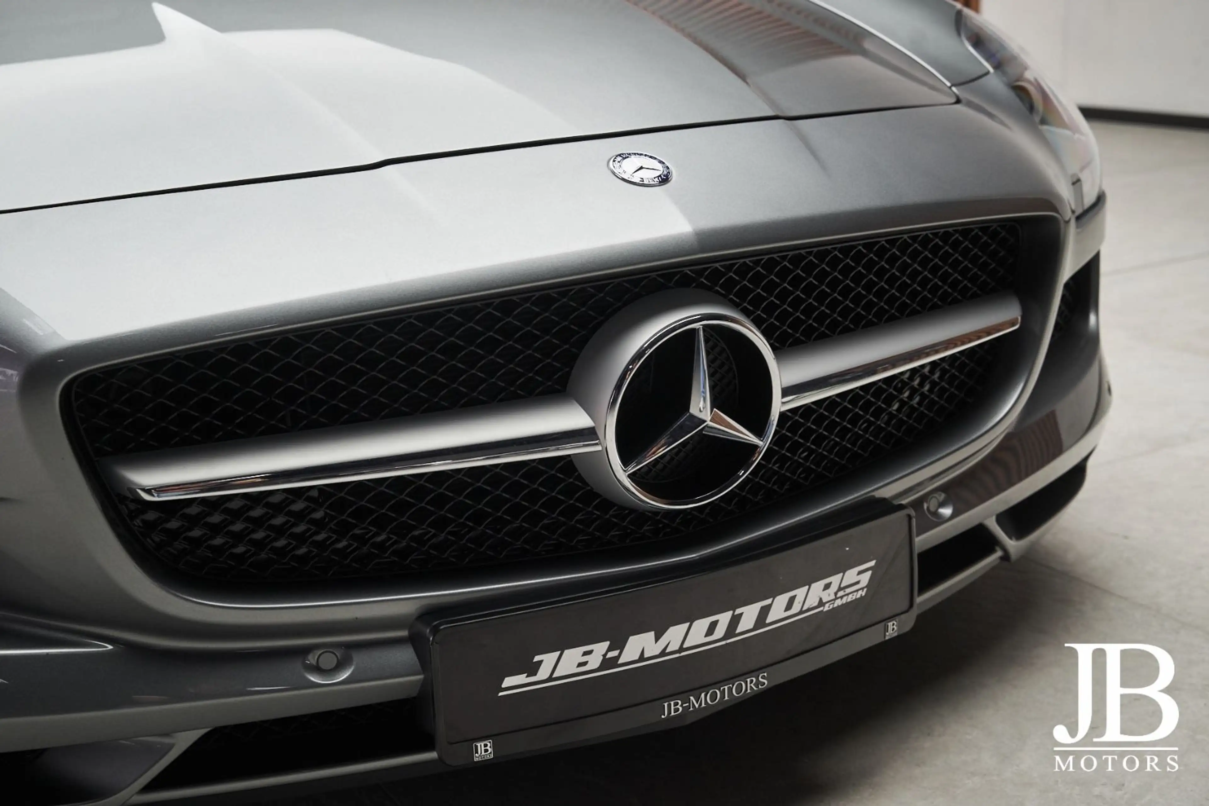 Mercedes-Benz SLS Roadster Deutsch B&O Airscarf Carbon — photo 9