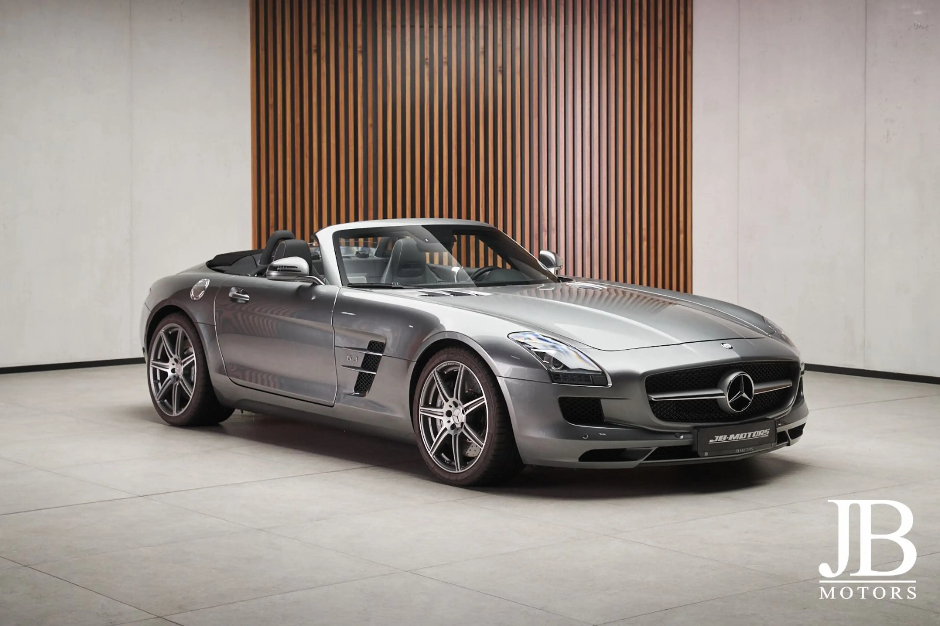 Mercedes-Benz SLS Roadster Deutsch B&O Airscarf Carbon — photo 5
