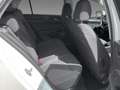 Volkswagen Golf VIII Life 1.5 TSI Sitzheizung Navi CarPlay Weiß - thumbnail 13