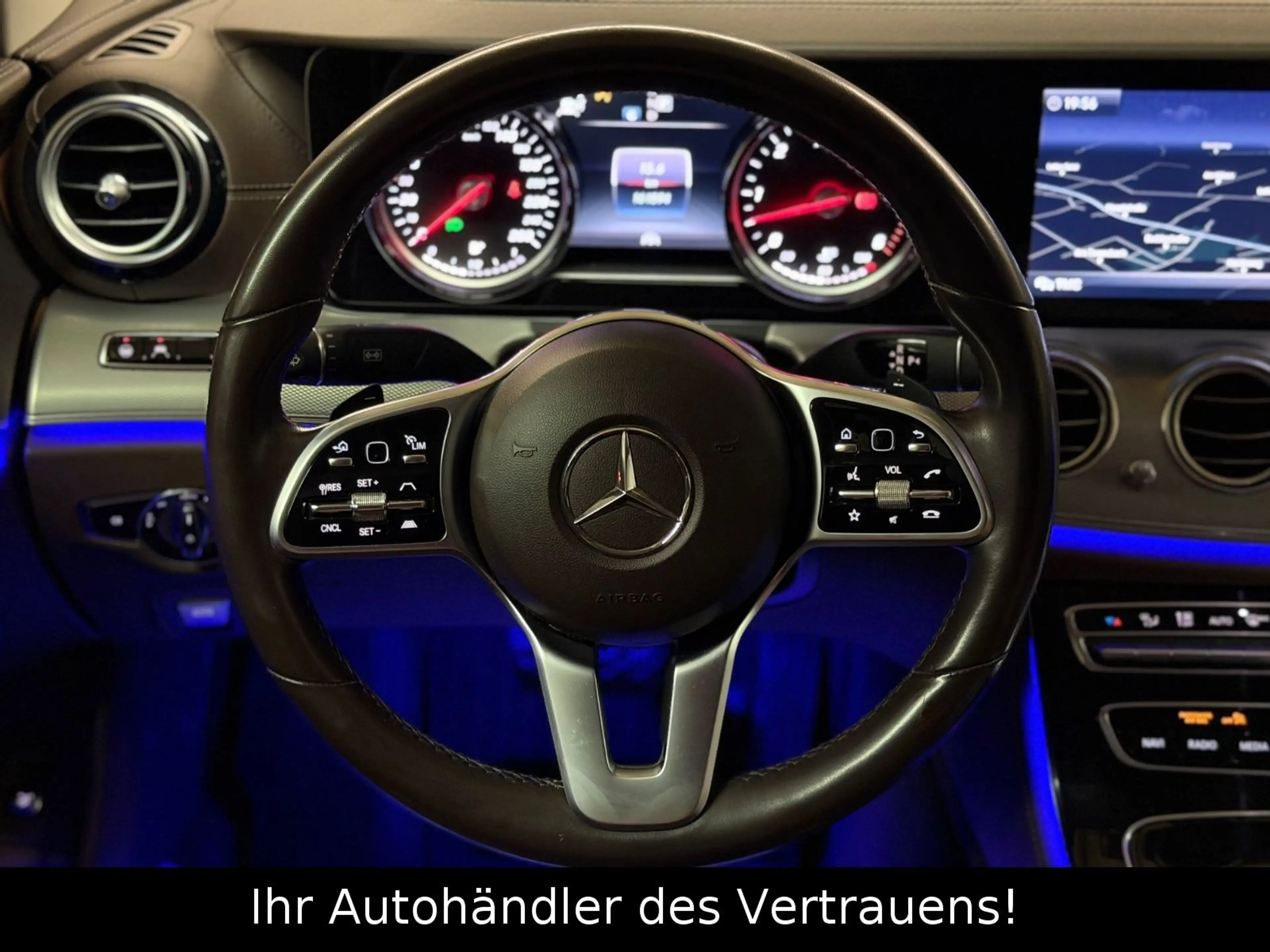 Mercedes-Benz E 400 d 4Mtc Lim. AMG-Line*Distronic-RFK*Burmest — photo 12