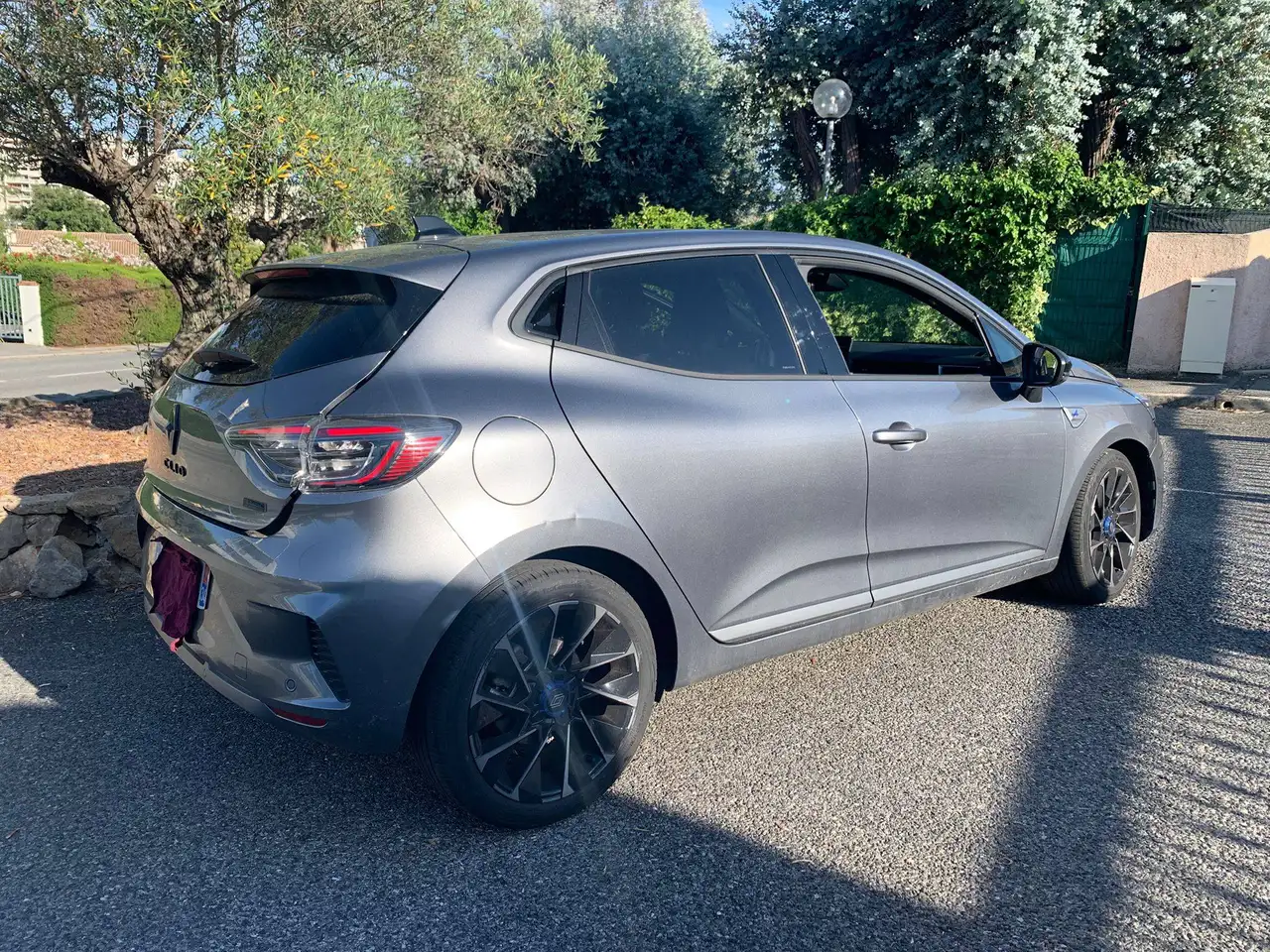 Renault Clio Citadine 3 portes — photo 2