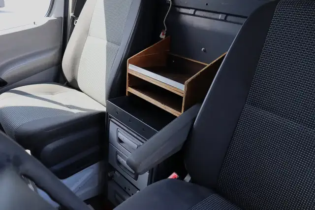 Mercedes-Benz Sprinter view 20