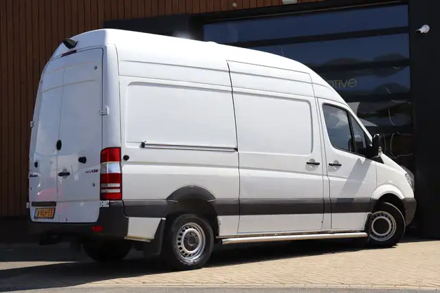 Mercedes-Benz Sprinter view 28