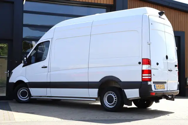 Mercedes-Benz Sprinter view 29
