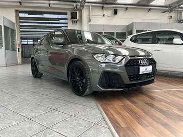 SPB 35 TFSI S tronic S line edition-CERCHI 18 DARK