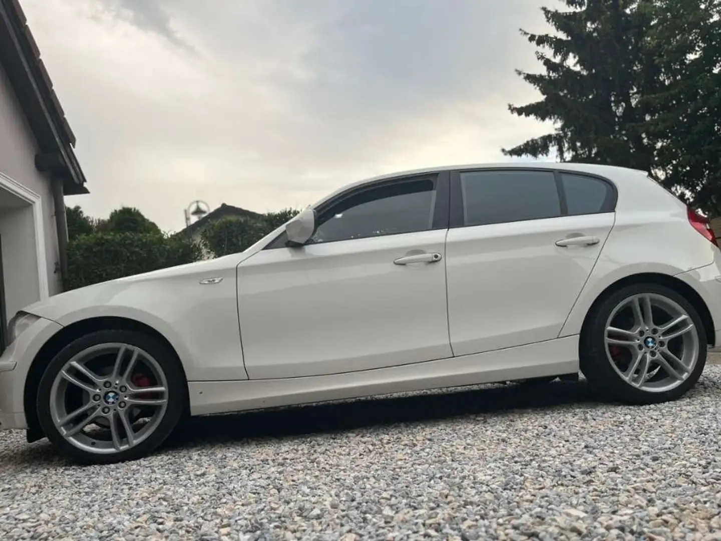 BMW 116 116d Weiß - 1