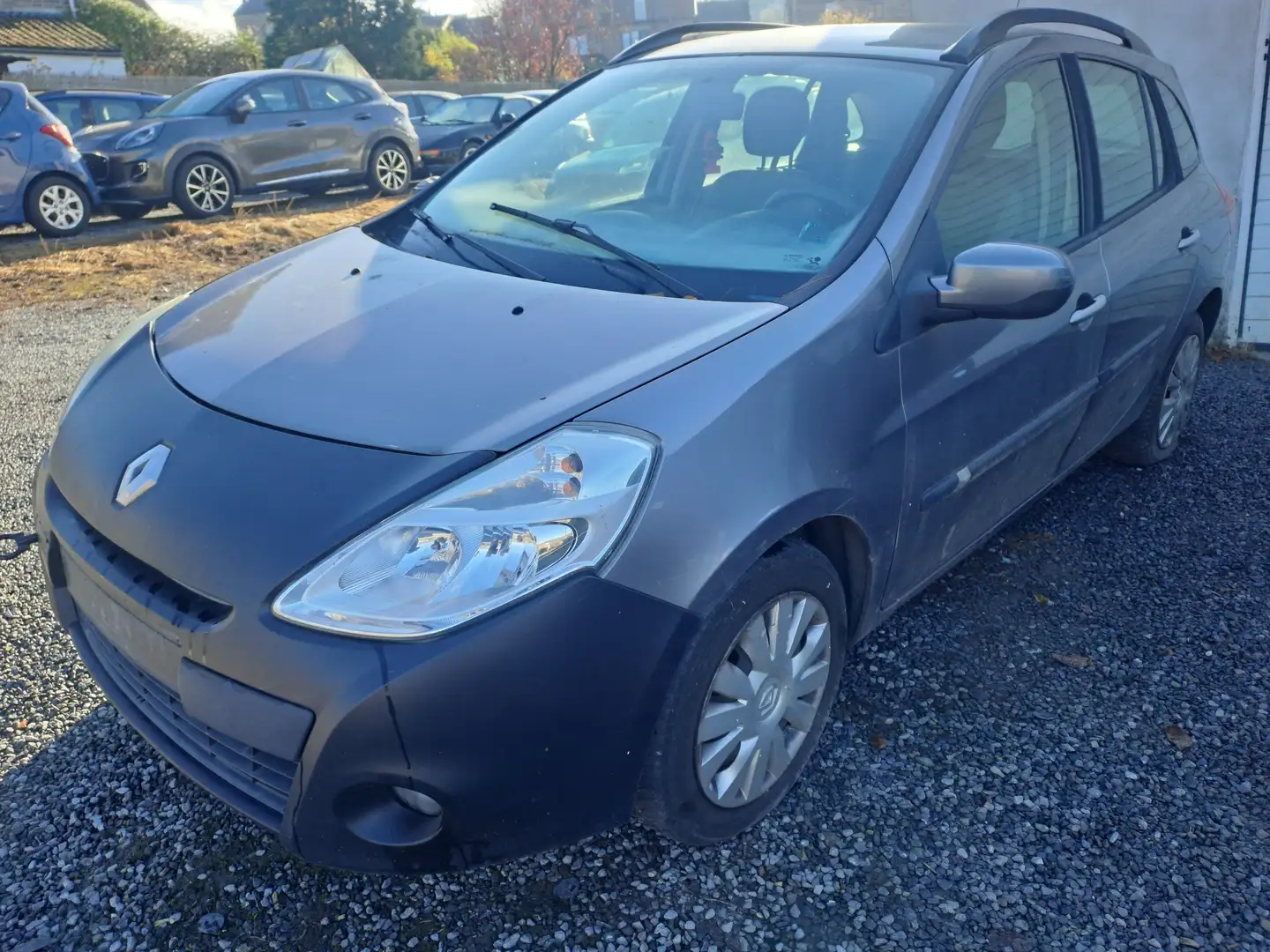 Renault Clio Clio 1.5 dCi Expression FAP 104g A REPARER Gris - 1