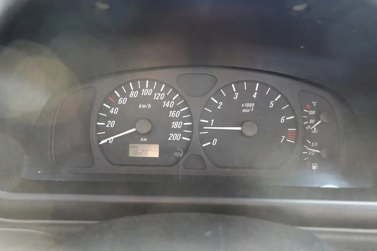 Opel Agila 1.2-16V Elegance, foto 11
