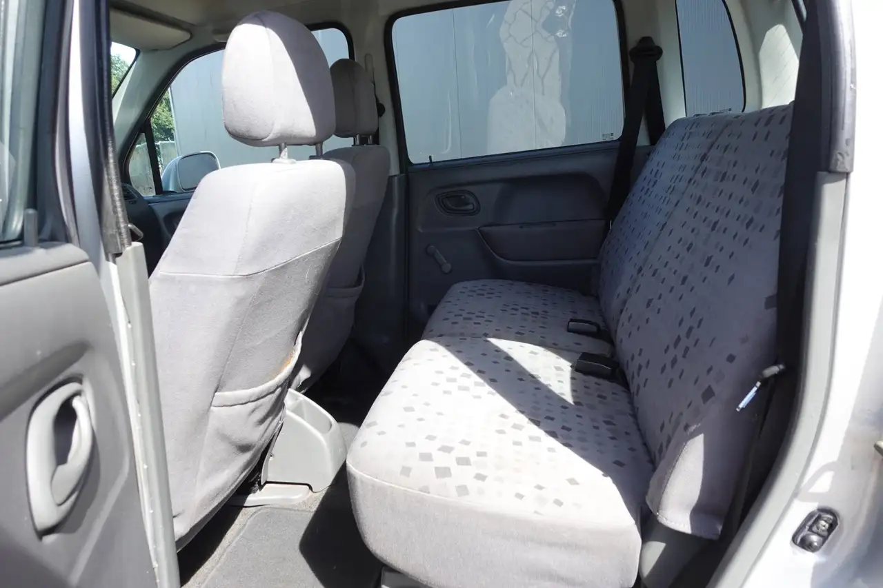 Opel Agila 1.2-16V Elegance, foto 6