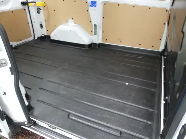 Ford Transit Custom view 13