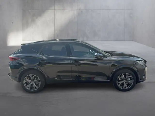 Cupra Formentor view 6
