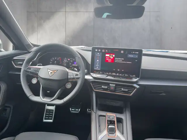 Cupra Formentor view 11