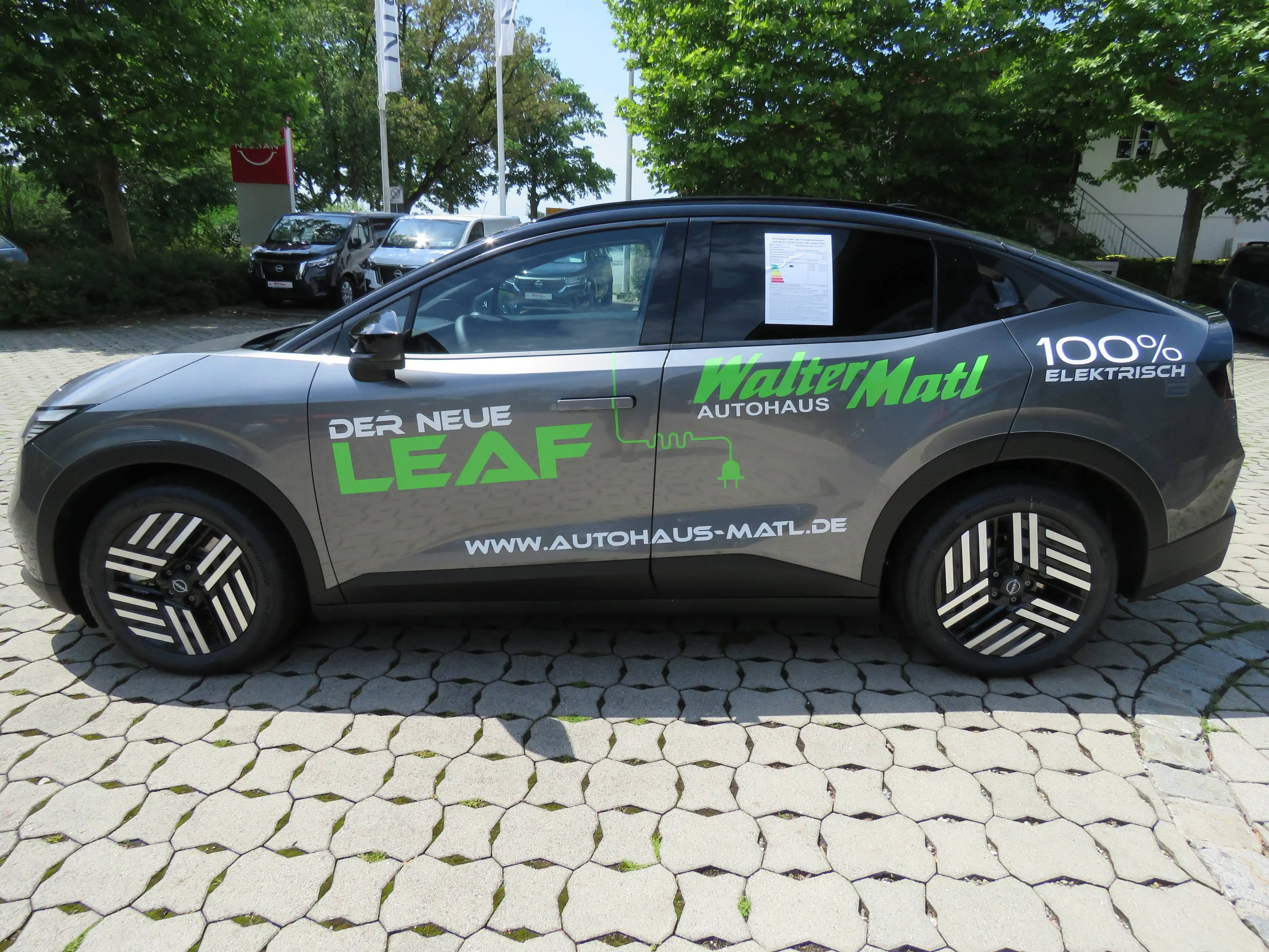 Nissan Leaf 75 kWh Advance 217PS mit Glasdach — photo 4