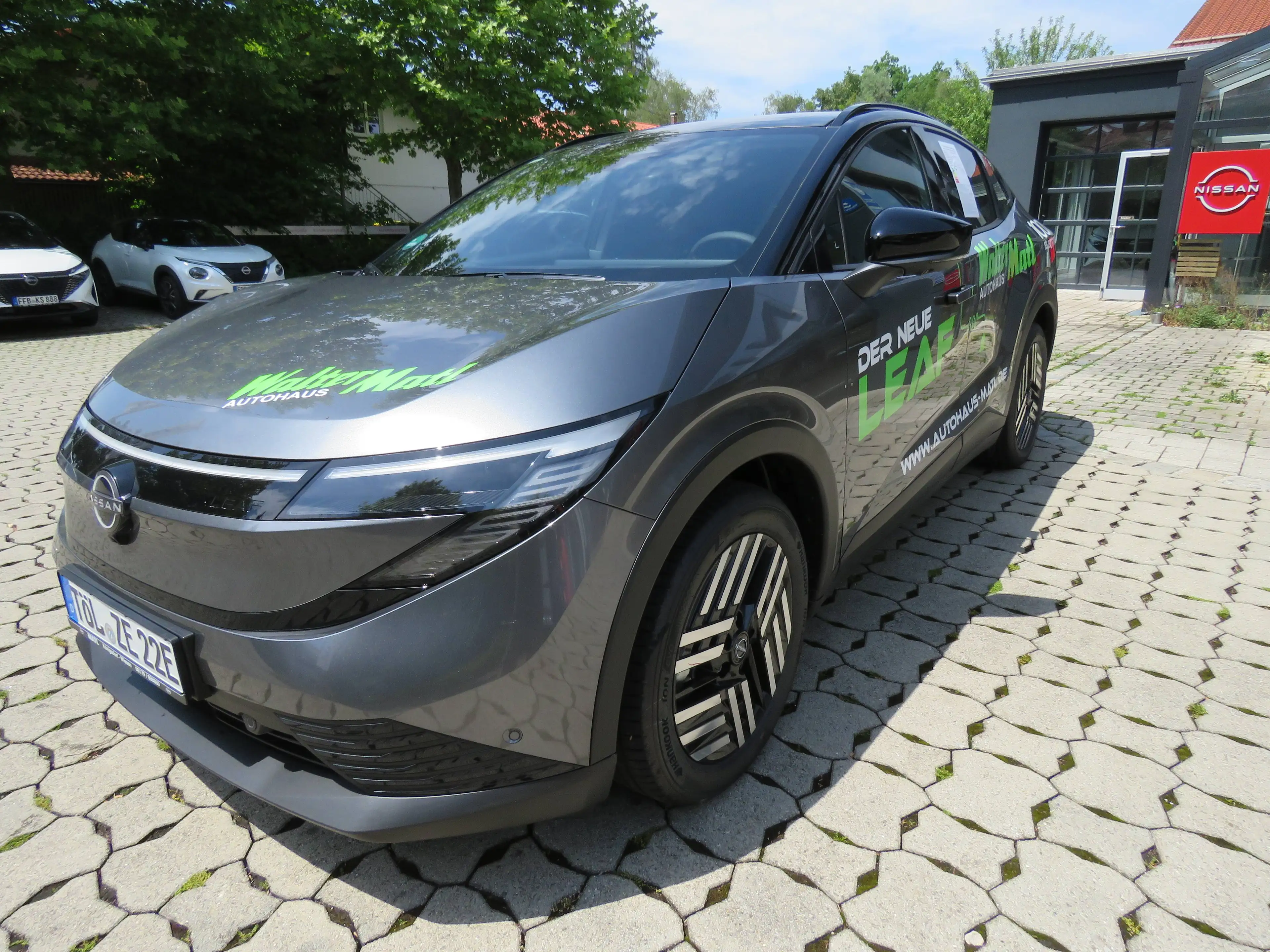 Nissan Leaf 75 kWh Advance 217PS mit Glasdach — photo 3