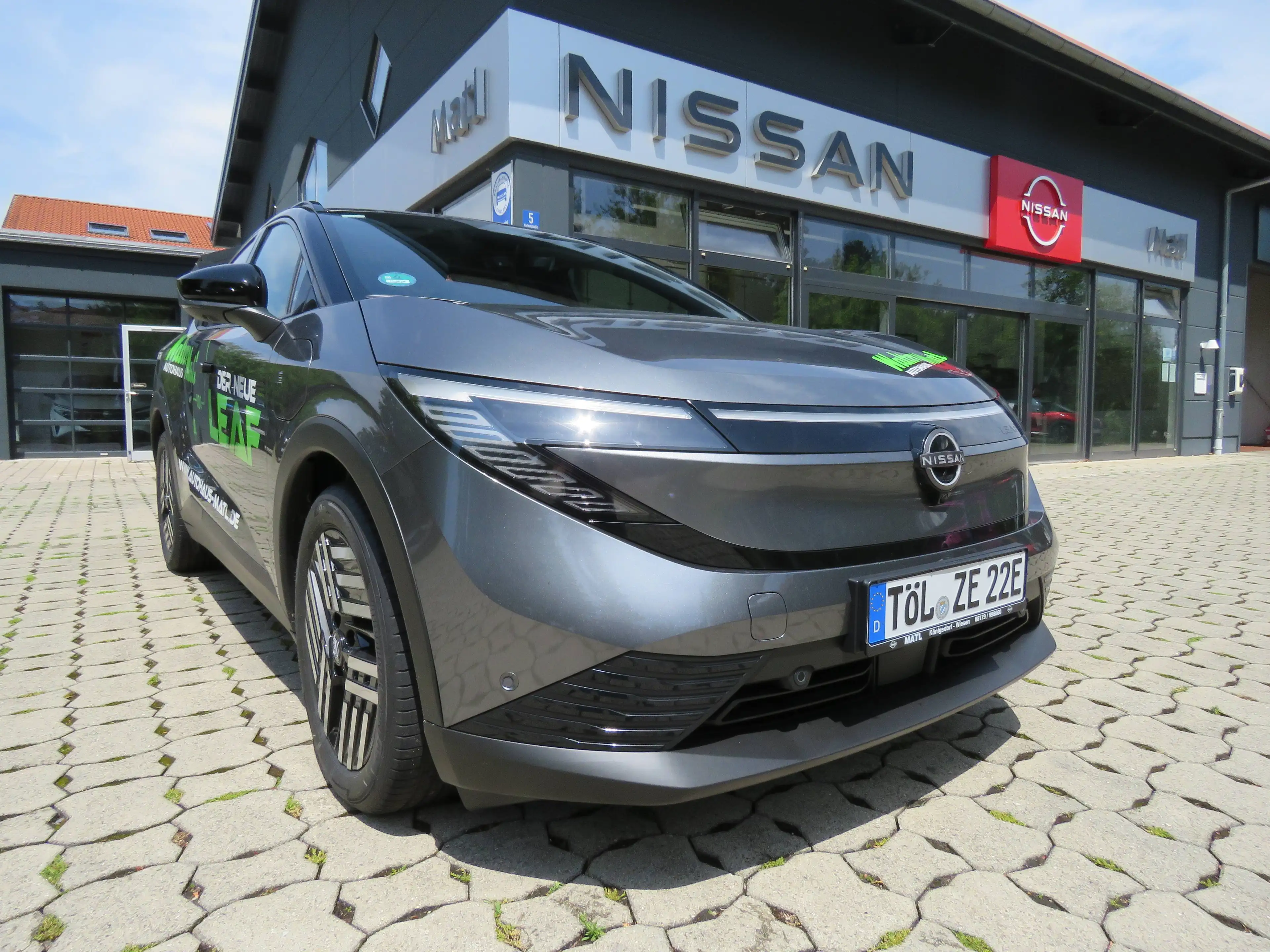 Nissan Leaf 75 kWh Advance 217PS mit Glasdach