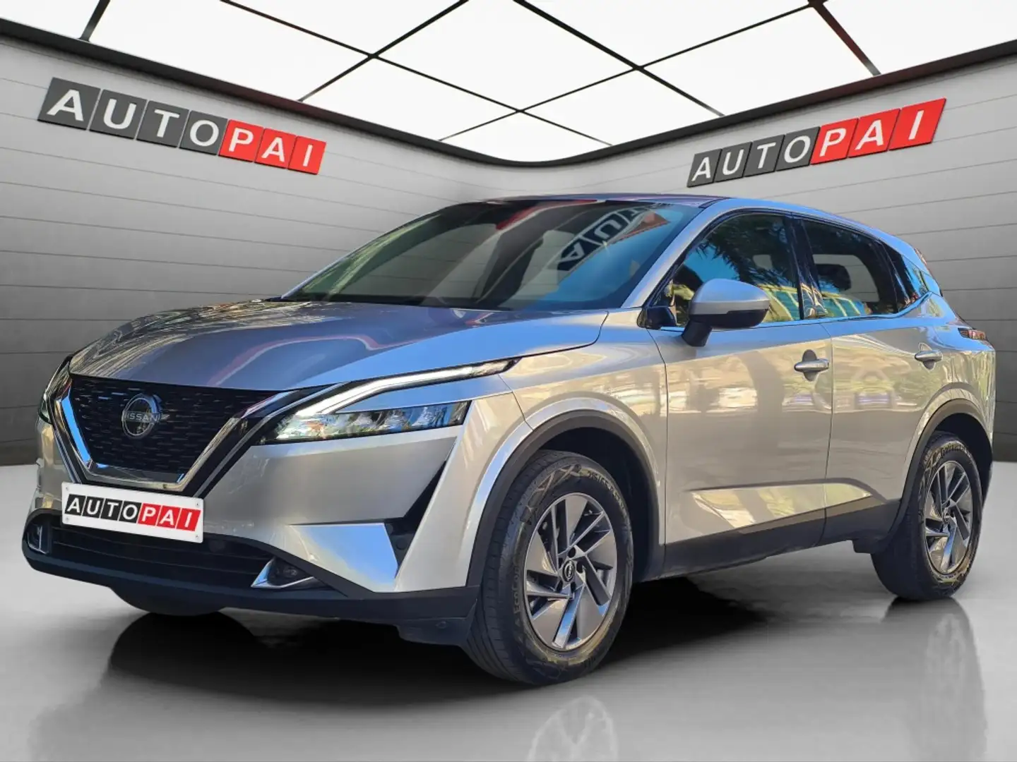 Nissan Qashqai 1.3 DIG-T mHEV 12V Acenta 4x2 Aut. 116kW Grijs - 1