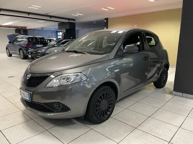 Lancia Ypsilon 1.2 69 CV 5 porte Elefantino Blu-UNICO PROPRIET.