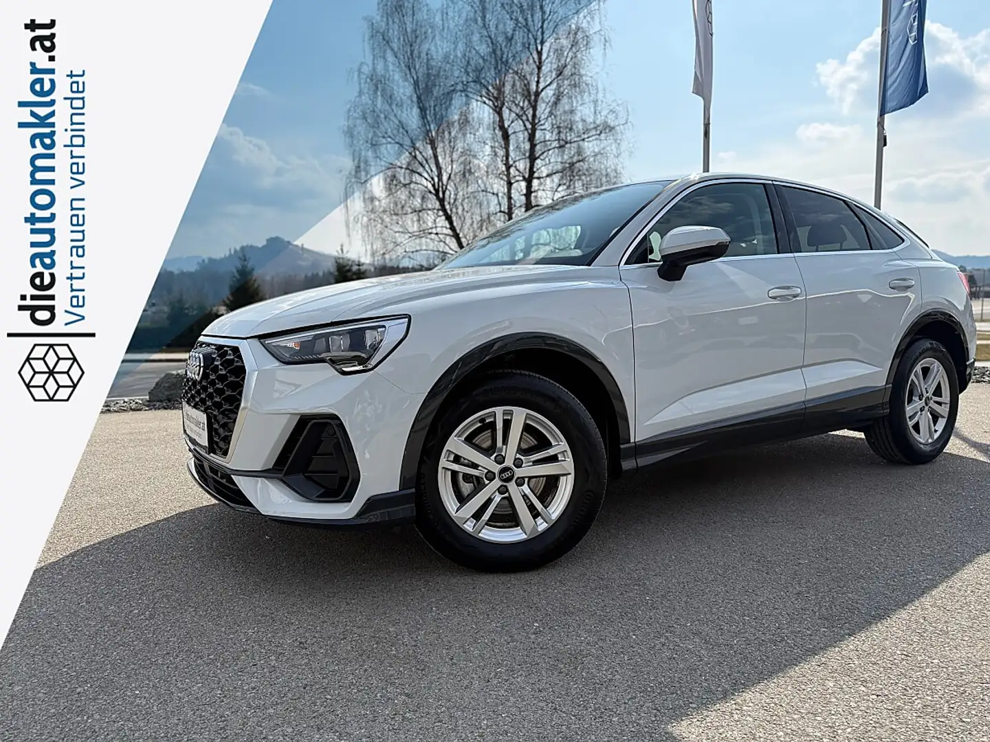 Audi Q3 Sportback 35 TFSI S-Tronic *LED*KAMERA*ACC* Weiß - 1