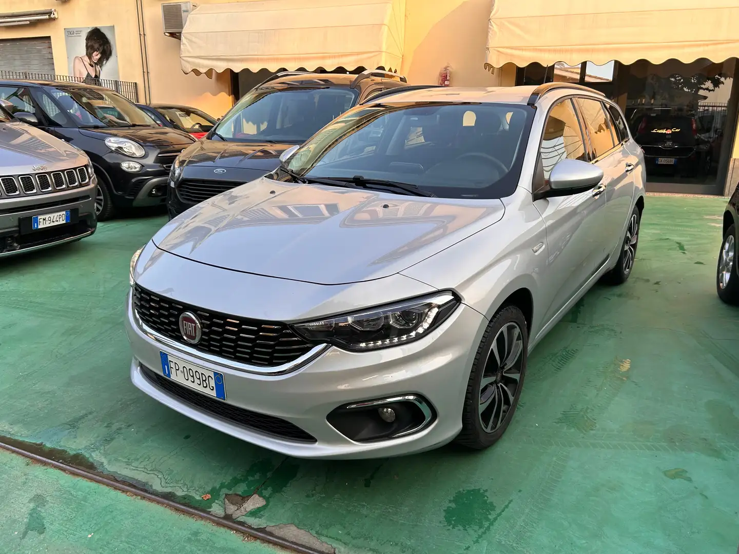 Fiat Tipo Tipo SW 1.6 mjt Lounge Automatica Argento - 1