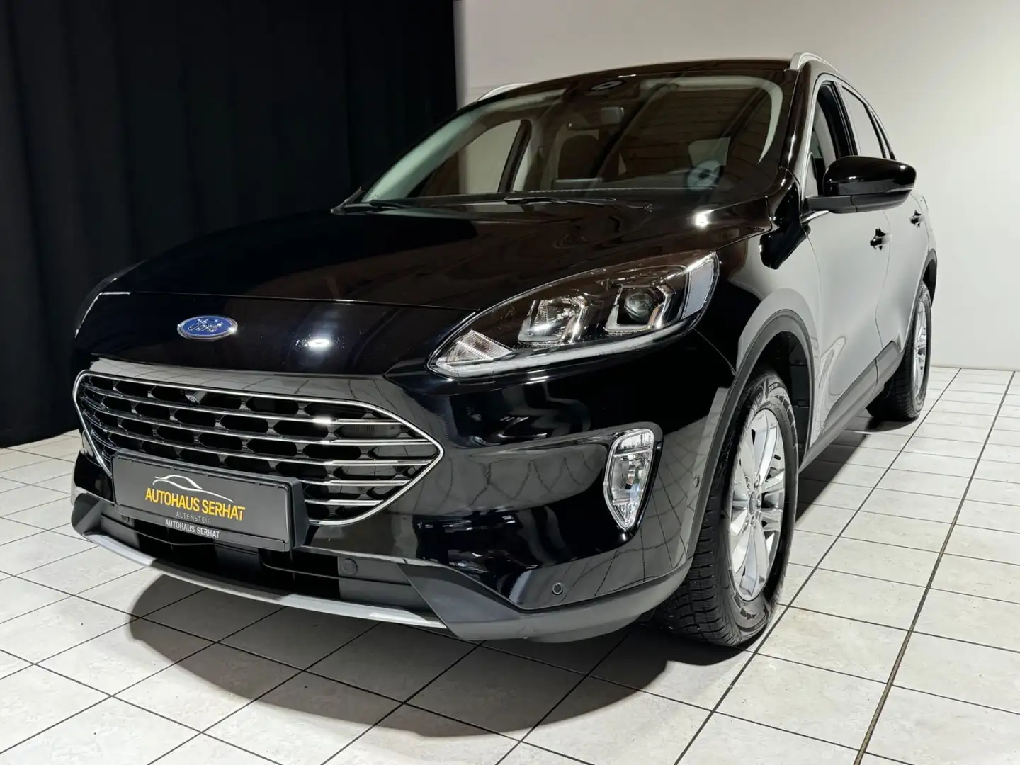 Ford Kuga Aut. 4x4 Titanium *CARPLAY*ACC*KAMERA*NAVI* Noir - 1