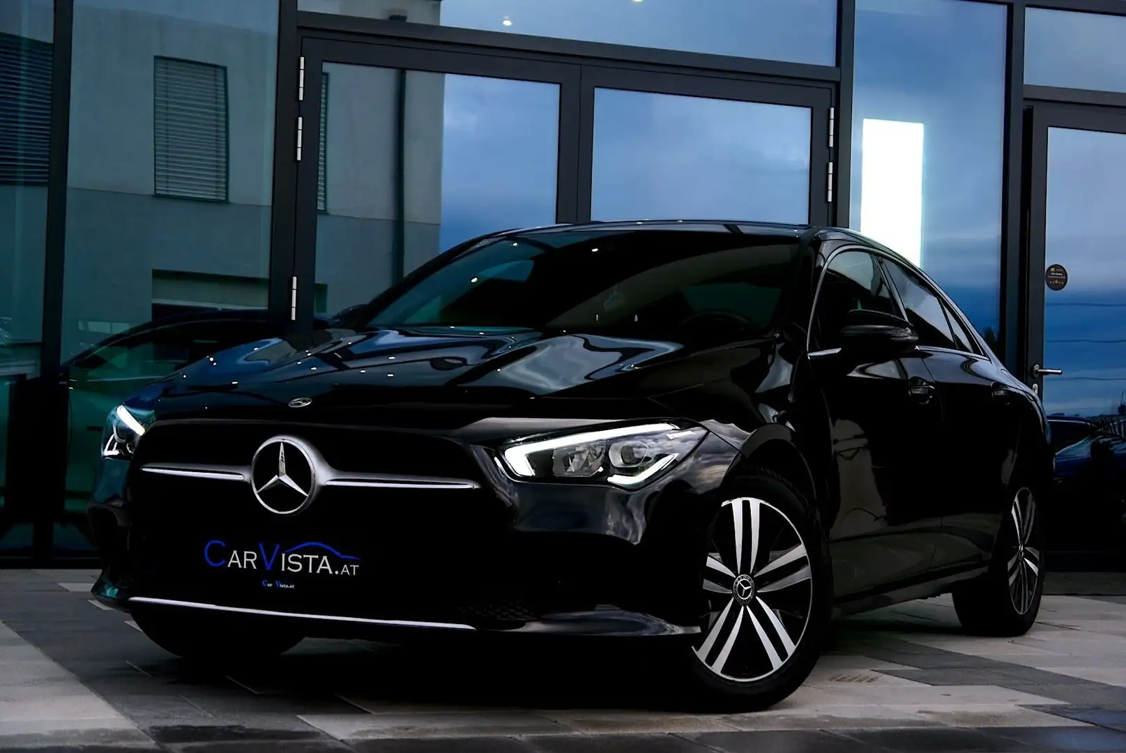 Mercedes-Benz CLA 250 e* Digitales Cockpit & Advantage-Paket* Schwarz - 2