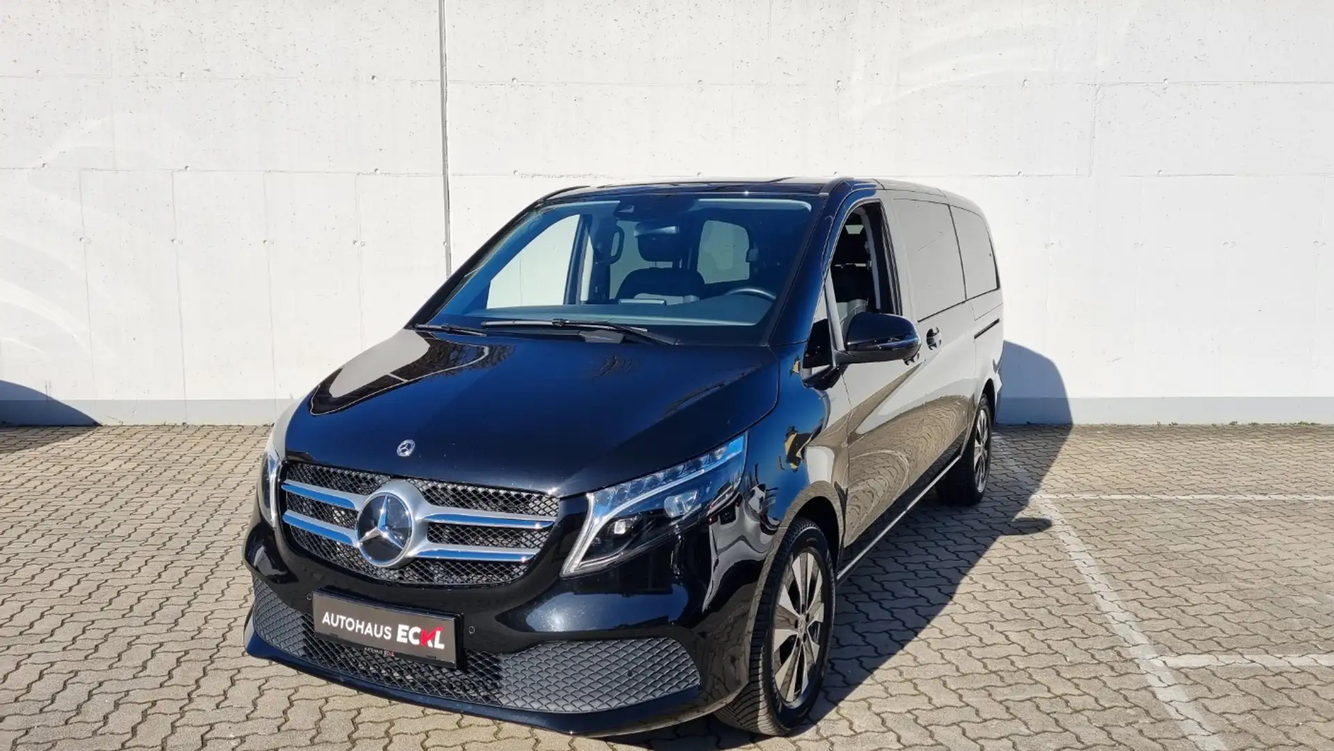 Mercedes-Benz V 220 d 4MATIC Lang 8 Sitzer Schwarz - 2