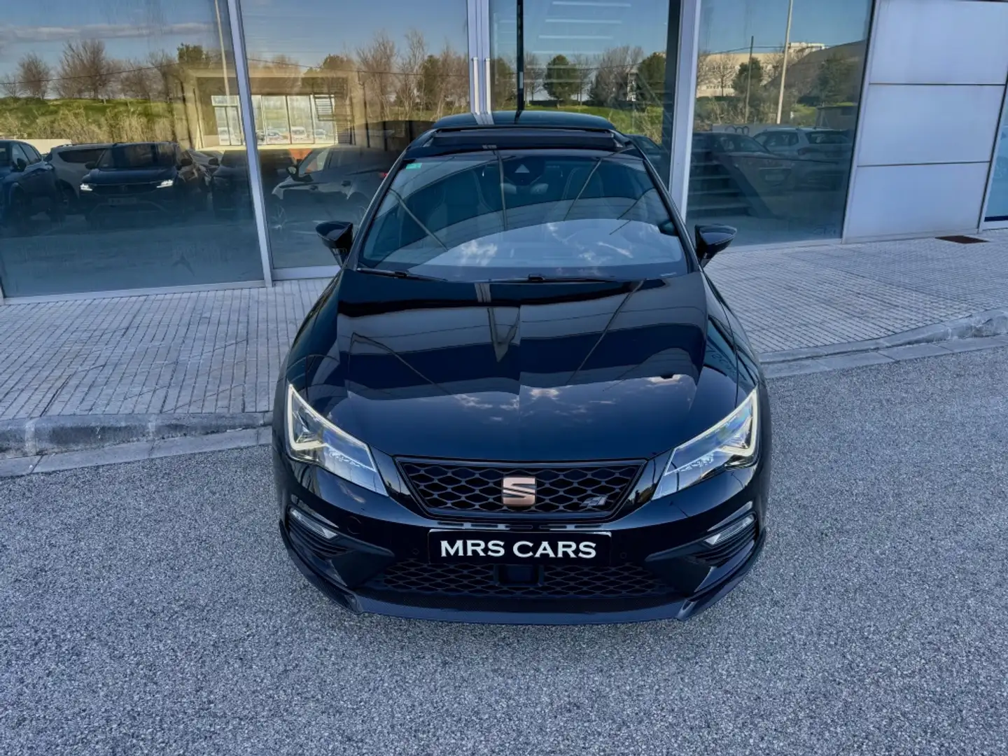 SEAT Leon 2.0 TSI S&S Cupra Black Carbon DSG7 290 Zwart - 2