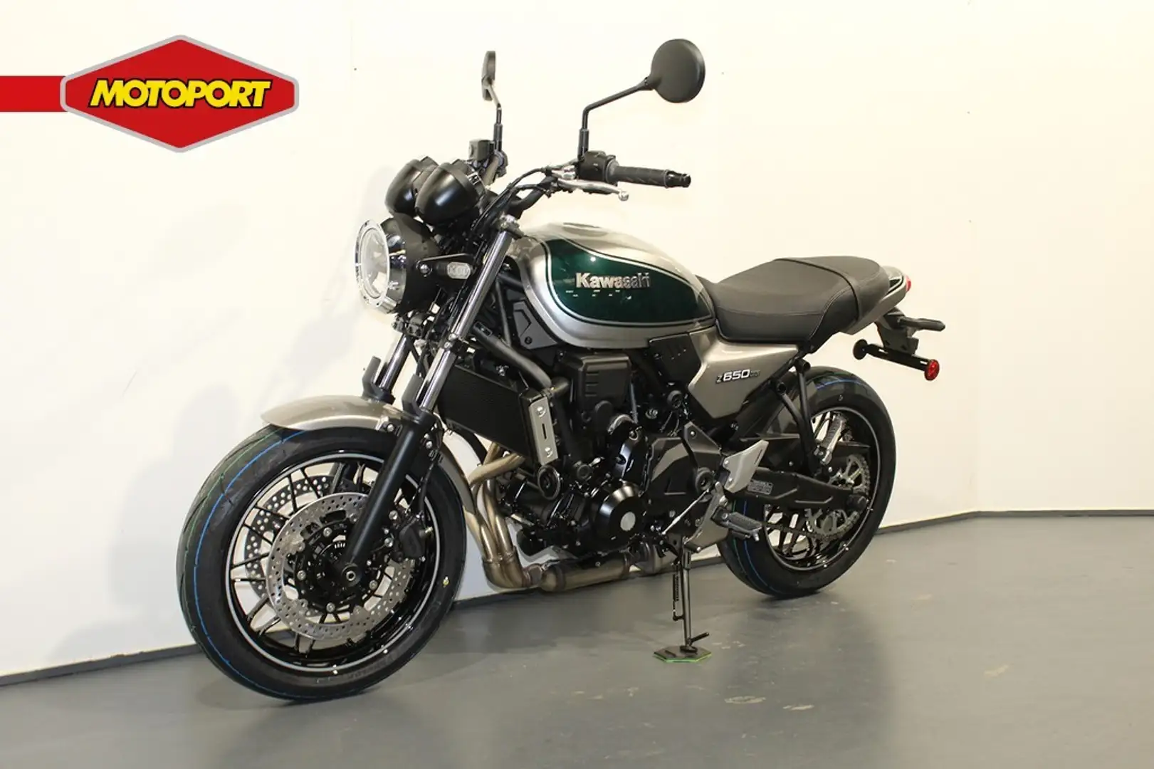 Kawasaki Z 650 RS Argento - 2