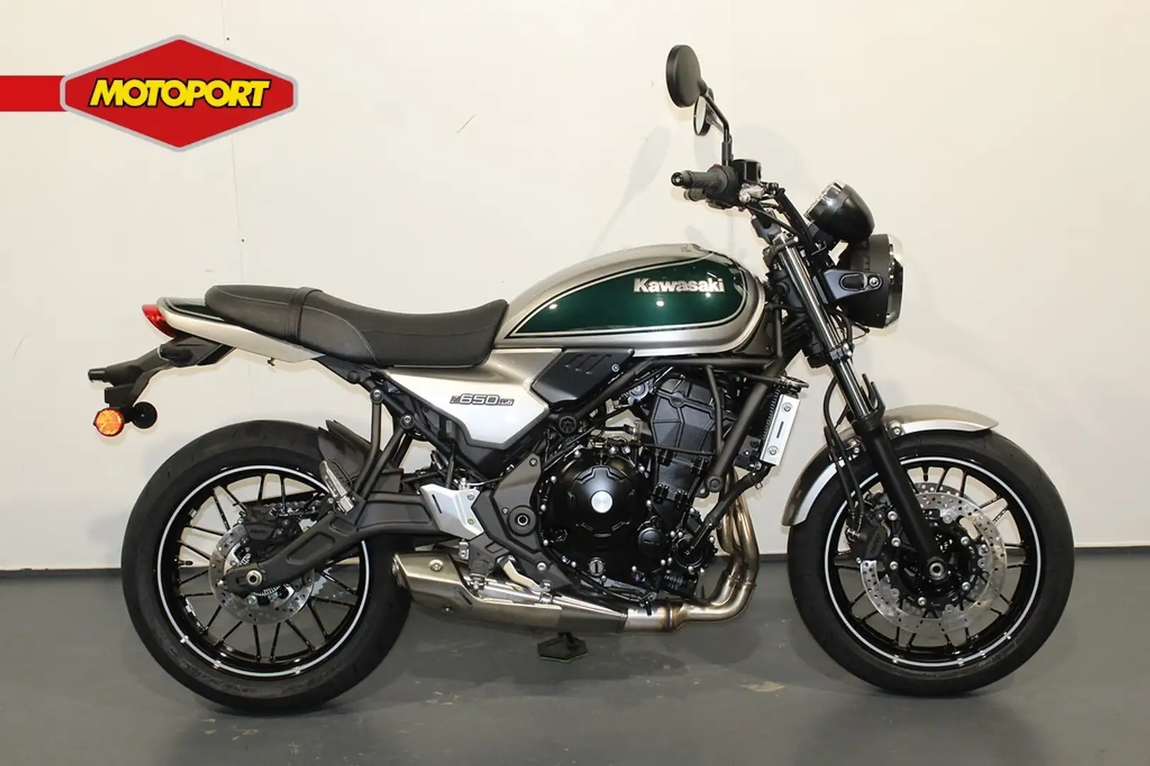 Kawasaki Z 650 RS Argento - 1