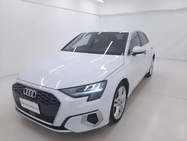 Audi A3 view 9