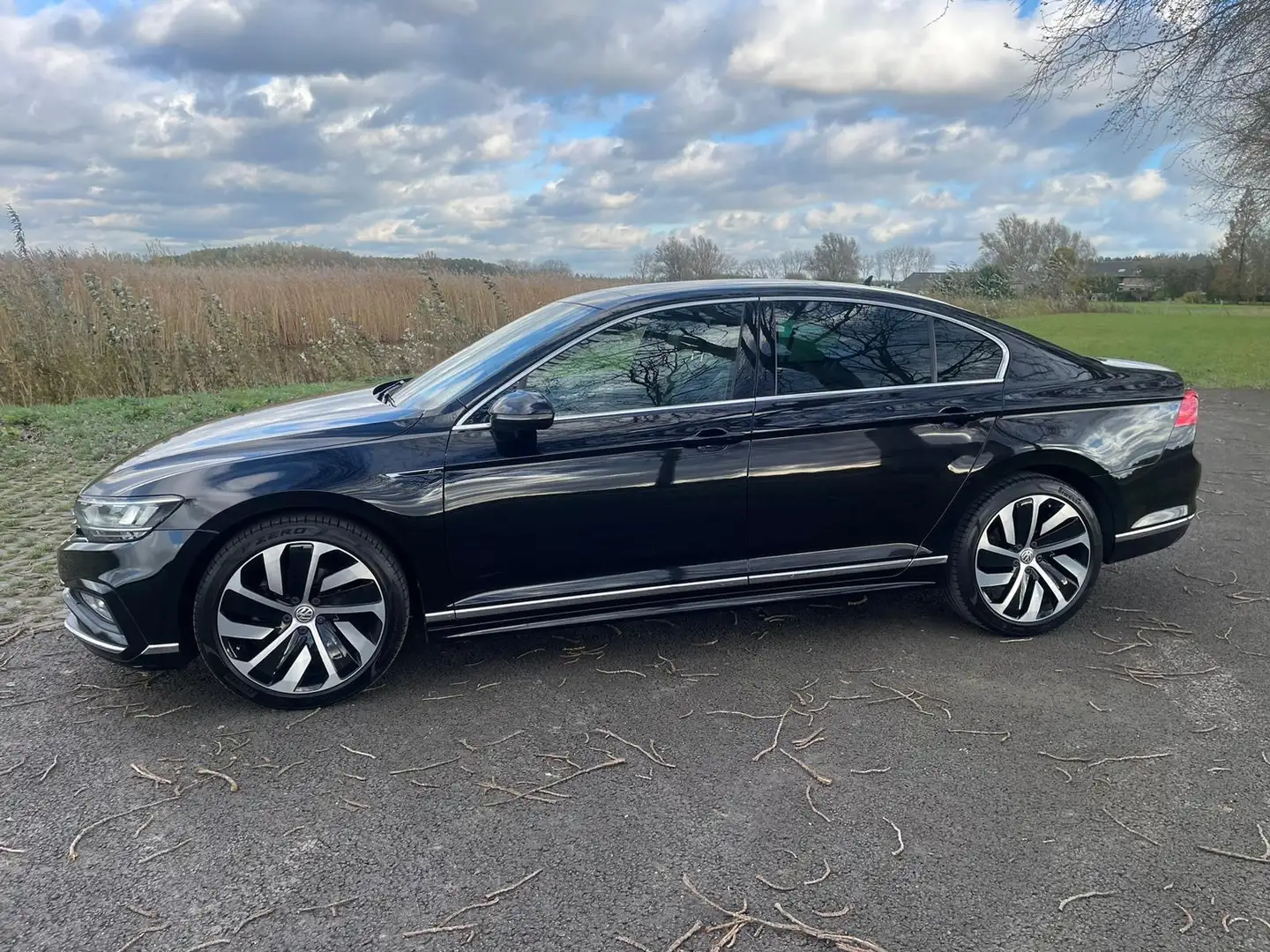 Volkswagen Passat Passat 2.0 TSI Eleg.Bns R Zwart - 2