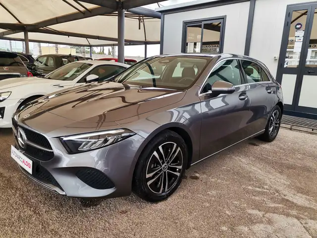 Mercedes-Benz A 180 Business Extra auto