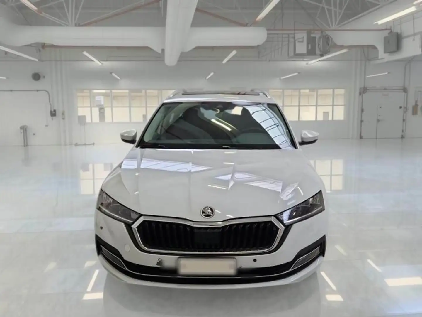 Skoda Octavia WAGON 2.0 TDI EVO 110KW STYLE DSG - 2