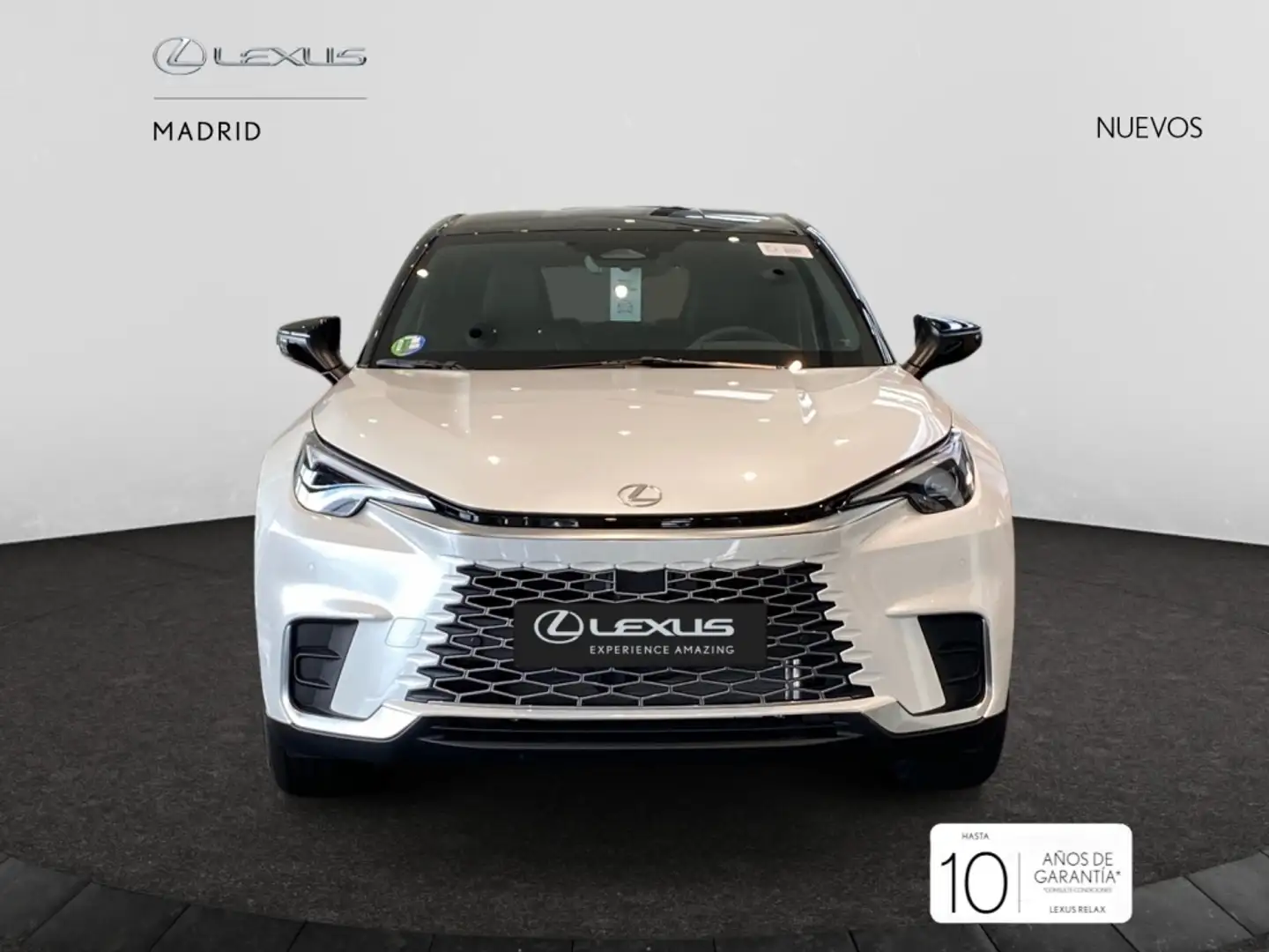 Lexus LBX Elegant+ Blanco - 1
