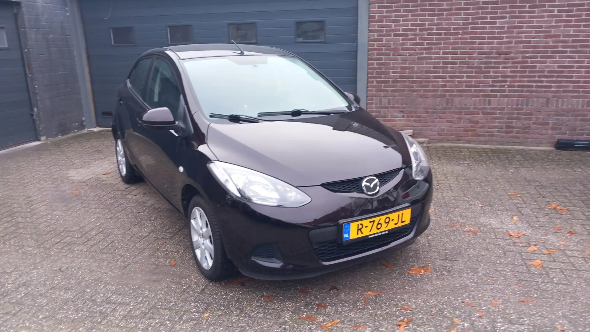 Mazda 2 1.3 S.Airo,Elektrice ramen,Radio met bluetooth,Lic Bruin - 2