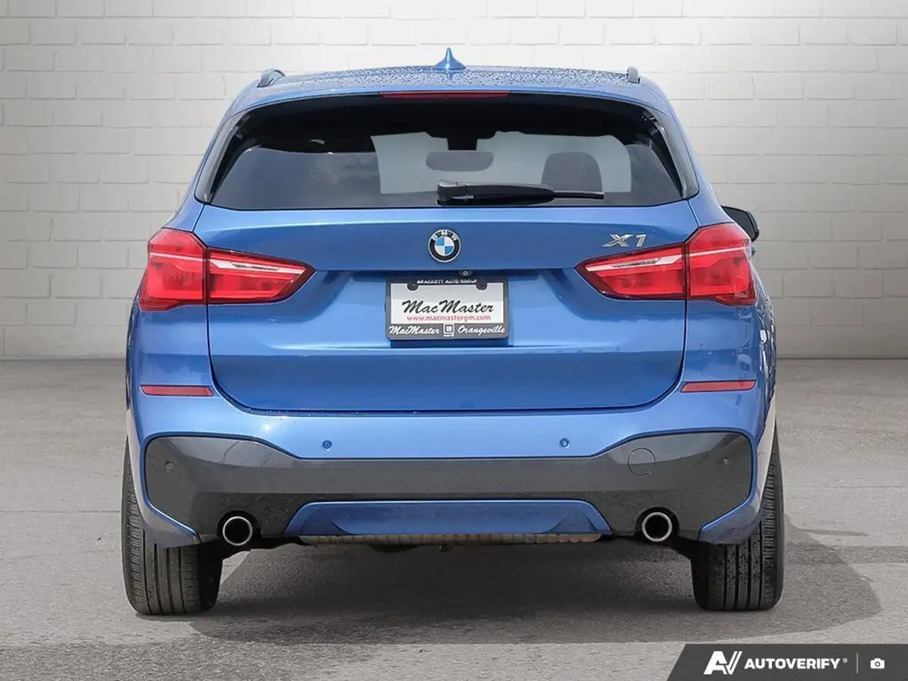 BMW X1 снимка BMW X1