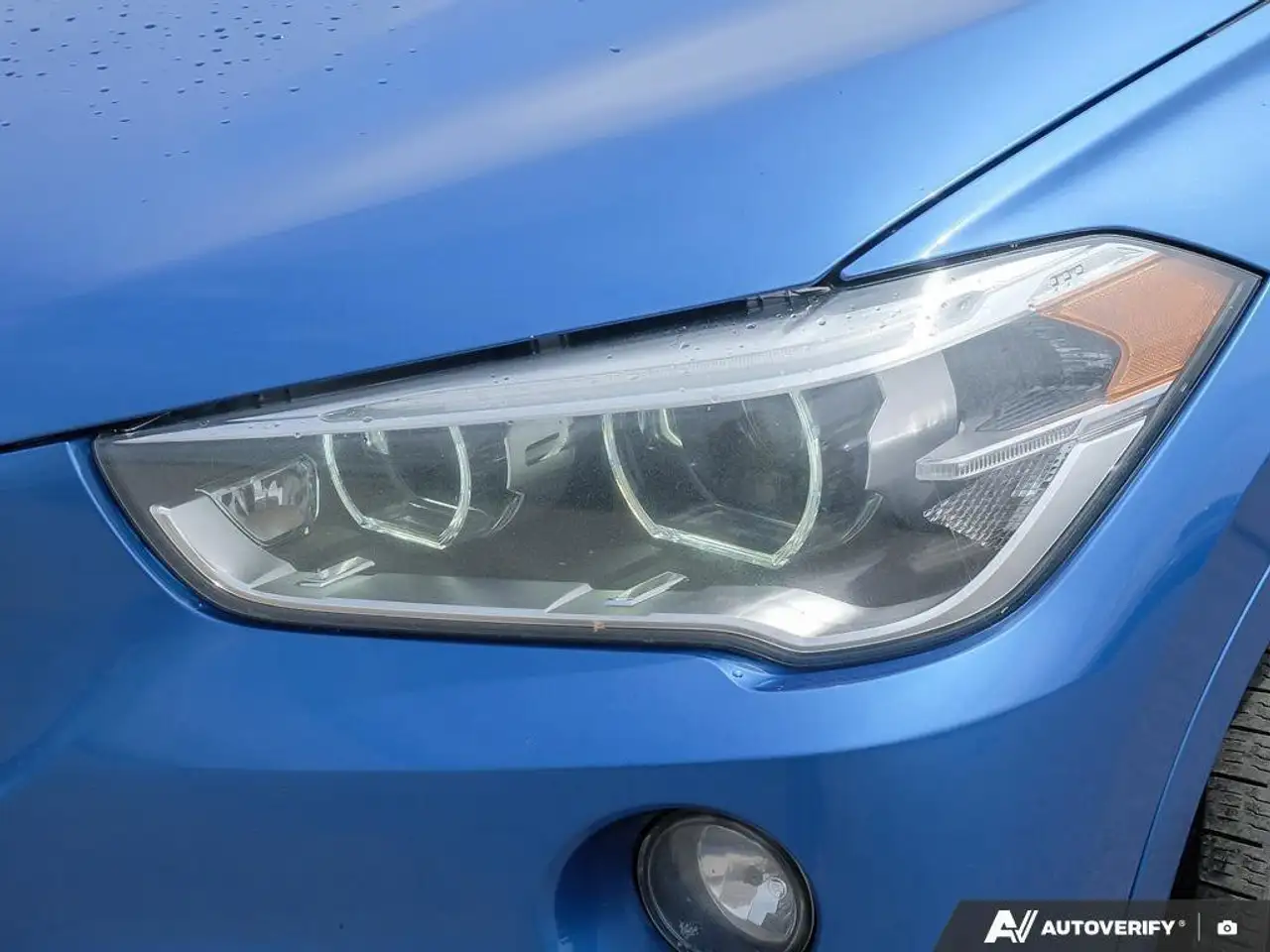 BMW X1 снимка BMW X1