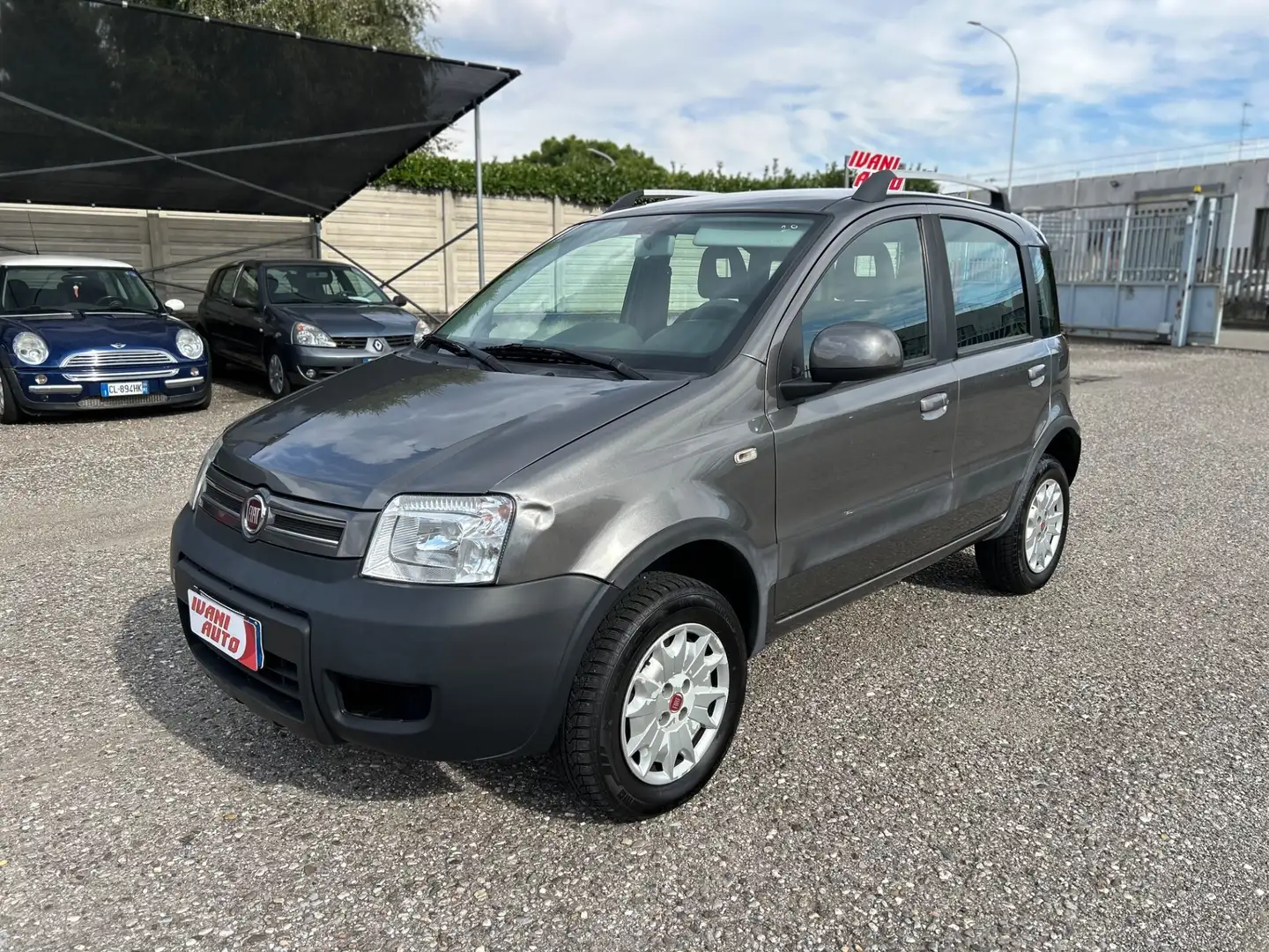 Fiat Panda Panda 1.2 4x4 Climbing Gris - 1