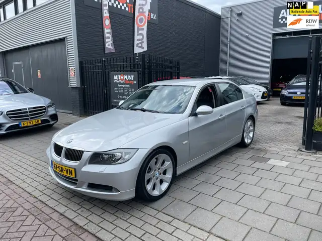 BMW 330 3-serie 330i High Executive Carplay Airco Navi PDC