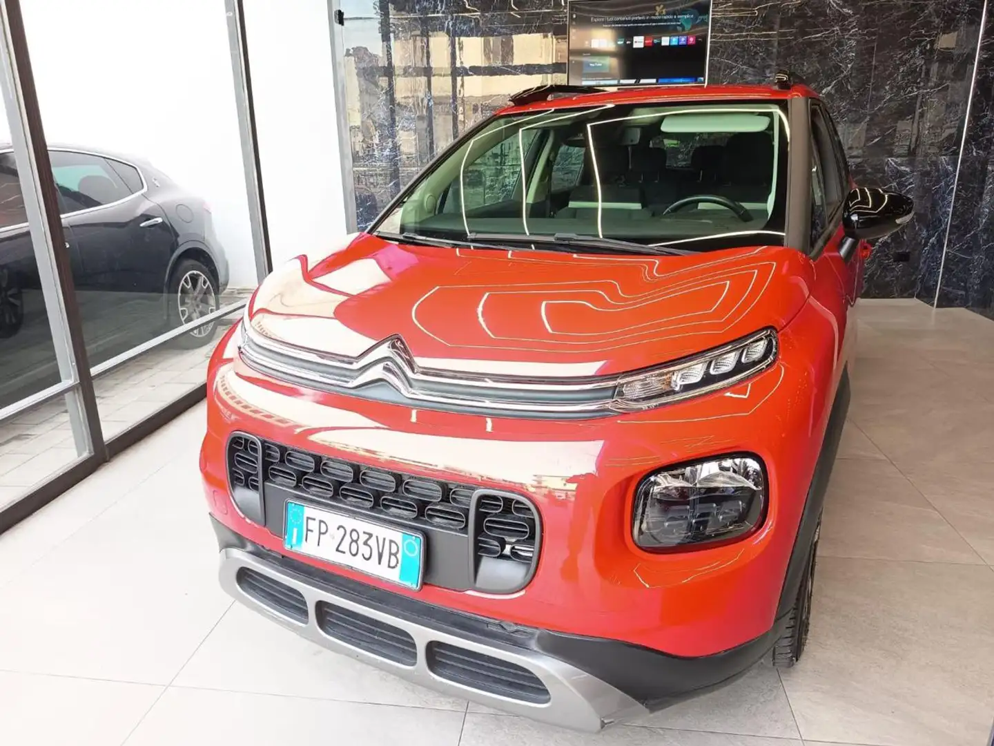 Citroen C3 Aircross PureTech 110 S&S Shine Rouge - 2
