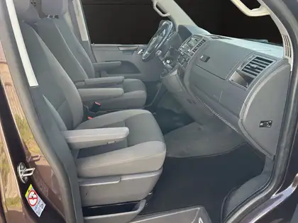 Annonce voiture d'occasion Volkswagen T5 Multivan - CARADIZE