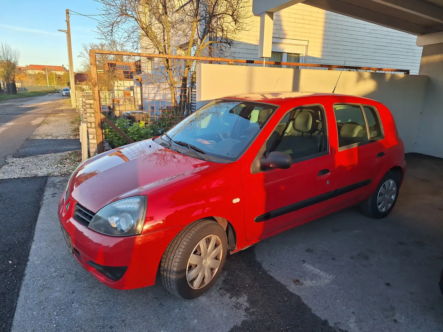 Renault Clio Clio Storia 1,2 Storia Rot - 1