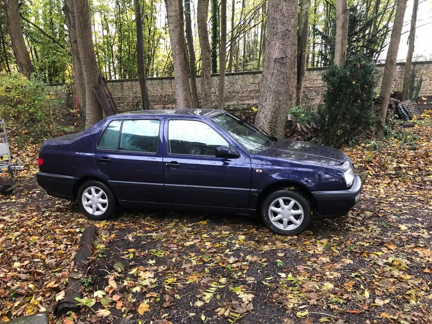 Volkswagen Vento 1.9 CL Albastru - 1