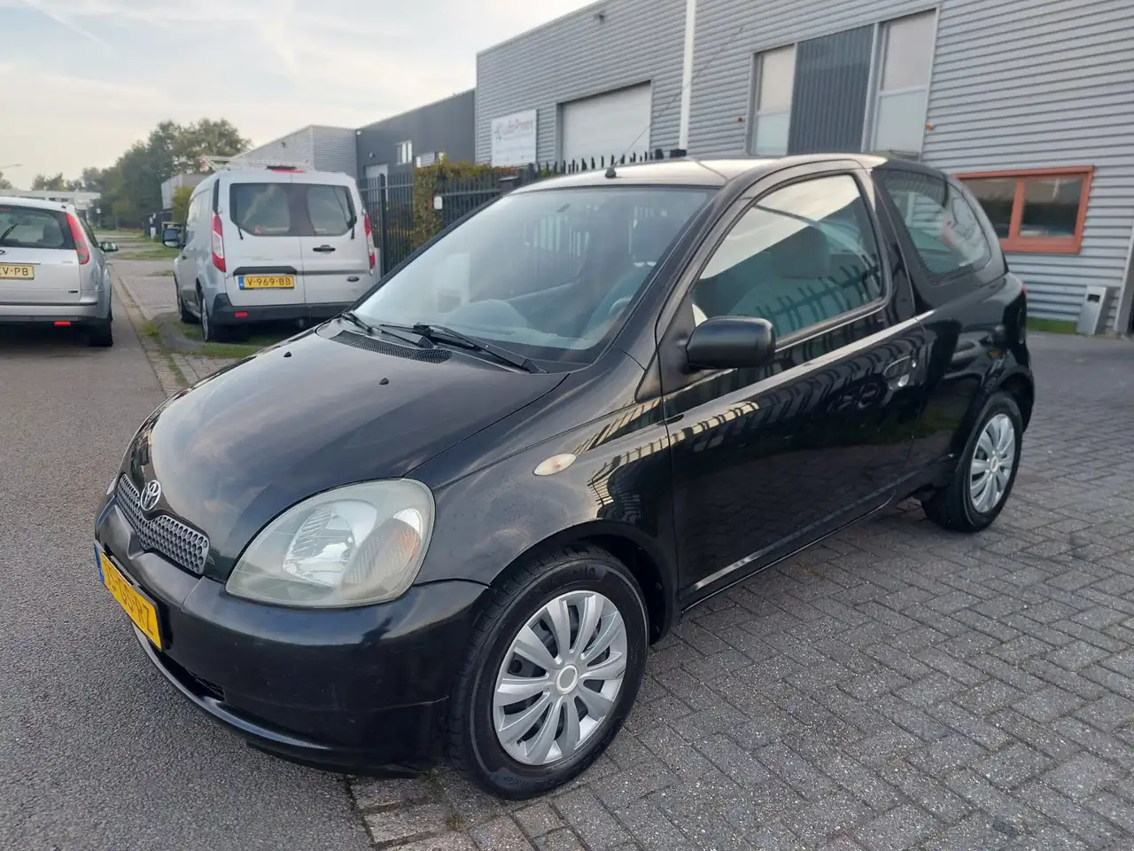 Toyota Yaris 1.3-16V VVT-i Luna 3 deurs, foto 5