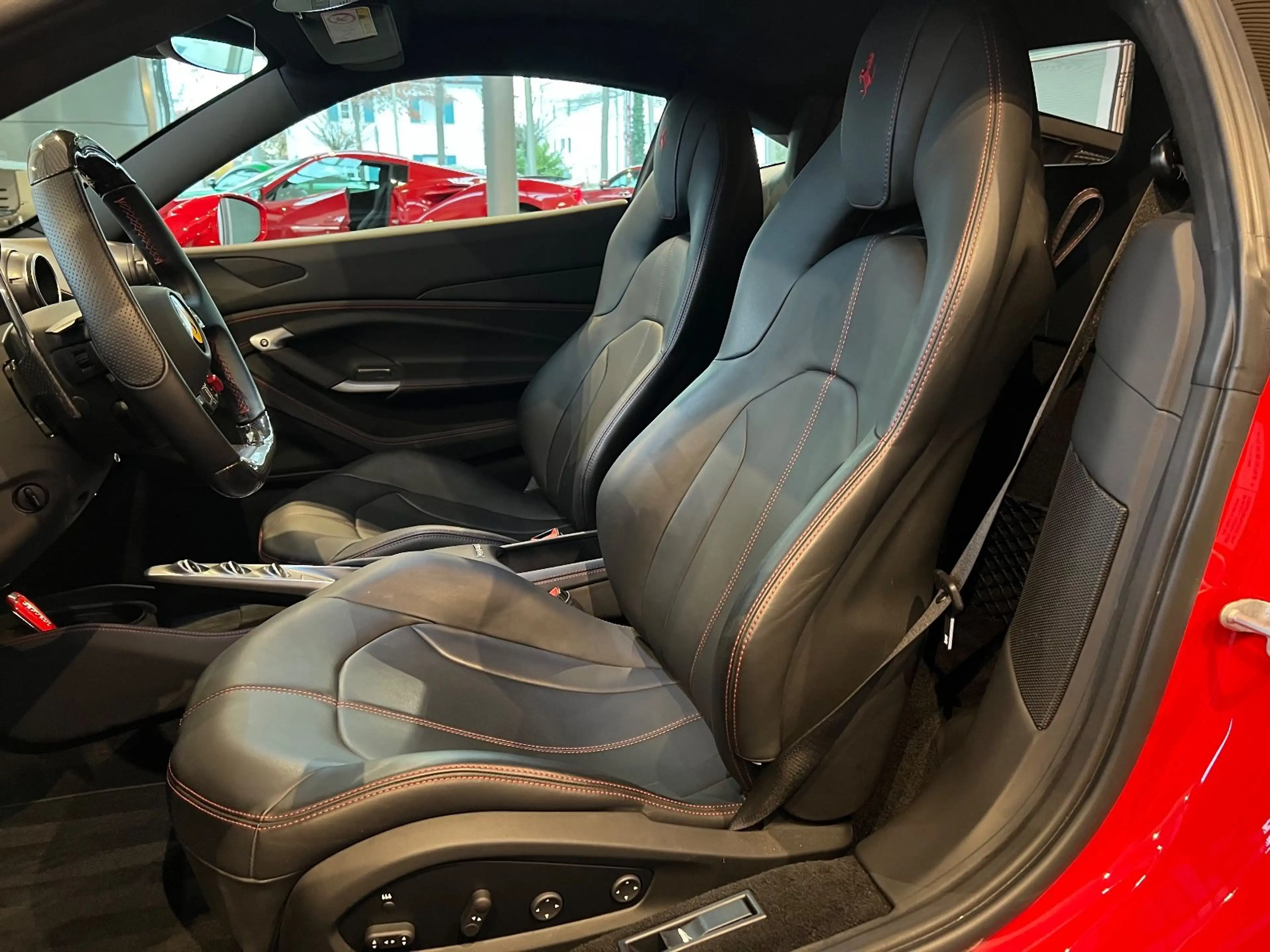 Ferrari F8 Tributo LIFT/APPLE/DISPLAY/GARANTIE/CAMERA — photo 10
