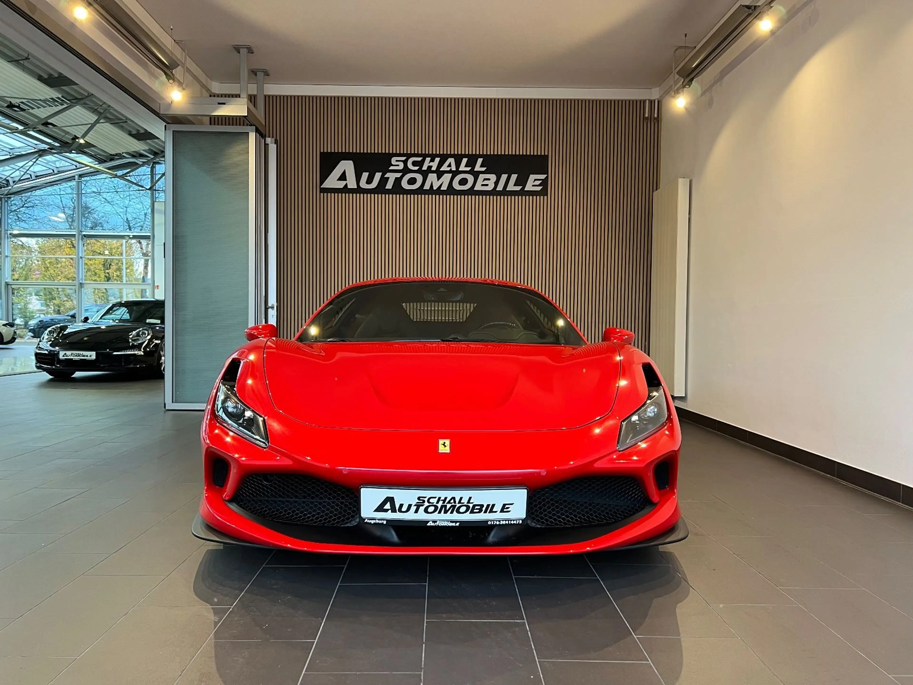 Ferrari F8 Tributo LIFT/APPLE/DISPLAY/GARANTIE/CAMERA — photo 2