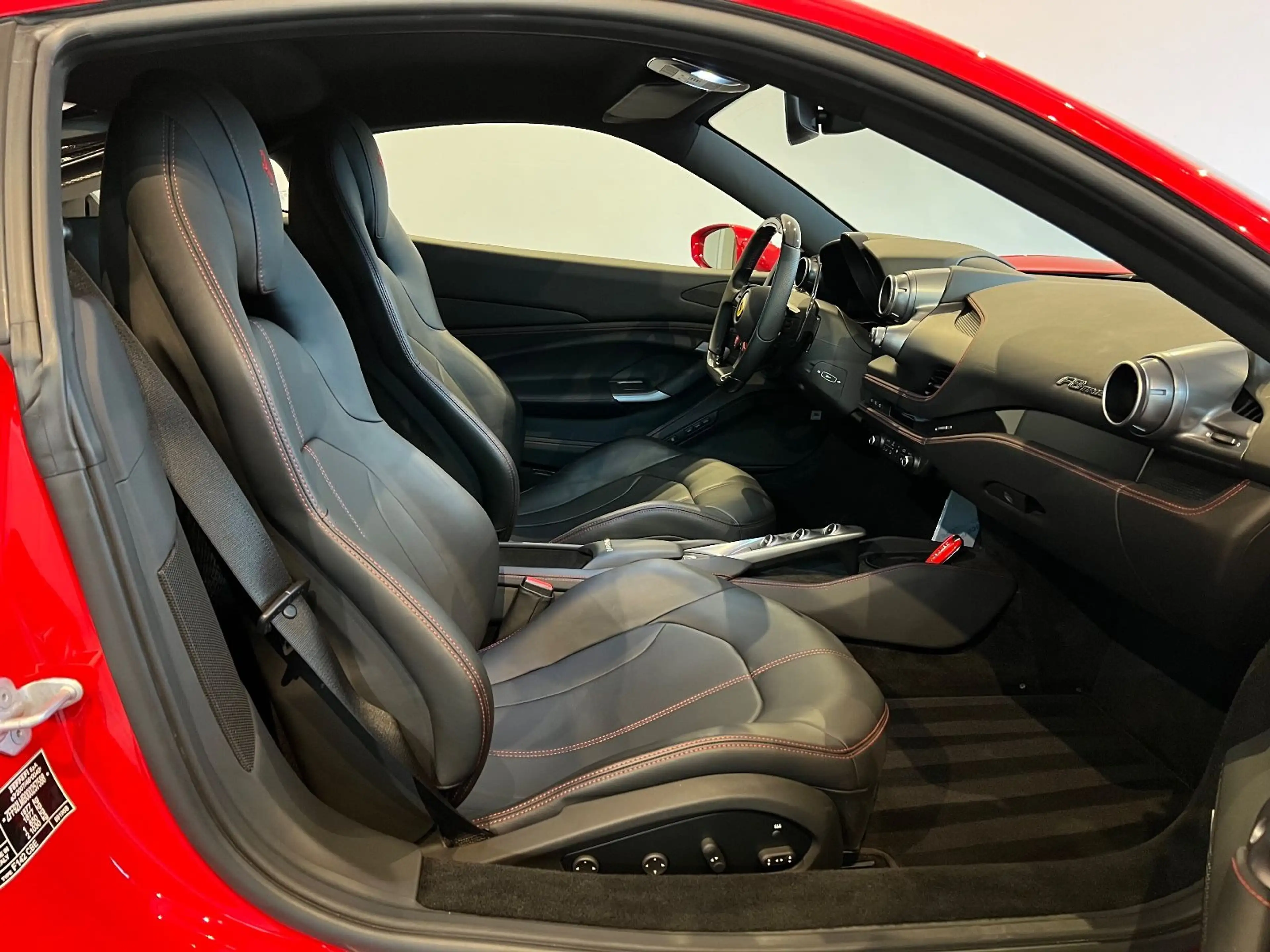 Ferrari F8 Tributo LIFT/APPLE/DISPLAY/GARANTIE/CAMERA — photo 14